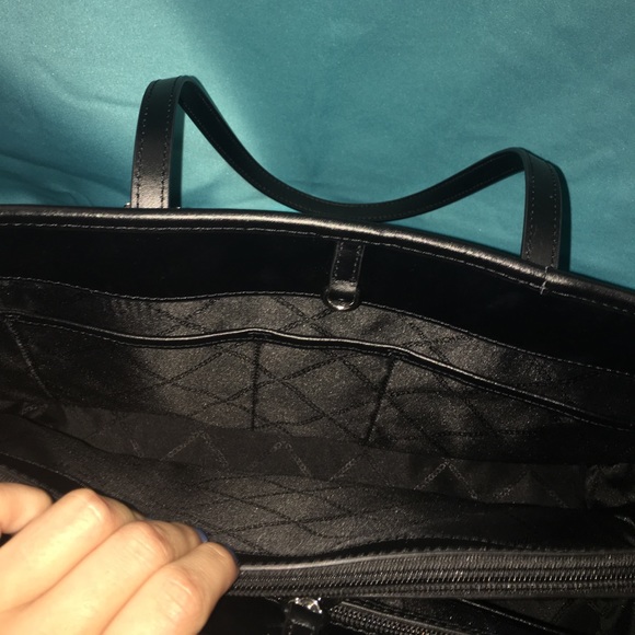 Black Micheal kors purse large logo - Picture 5 of 8